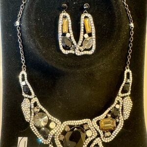 Elegant Black and Gold Necklace and Earring Set